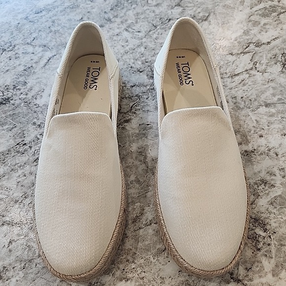 TOMS Shoes Womens Size 8 Cream Espadrille Slip On Canvas Casual Flat Summer - Picture 1 of 6